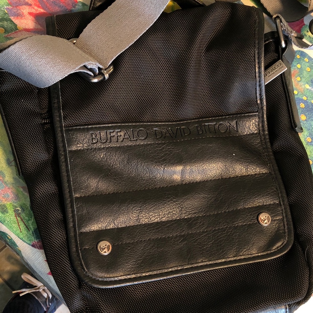 Buffalo David Bitton Black Men's Messenger Crossbody Bag